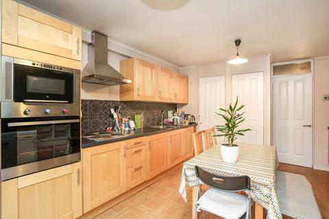 68 Detmold Road, London, E5 9NJ