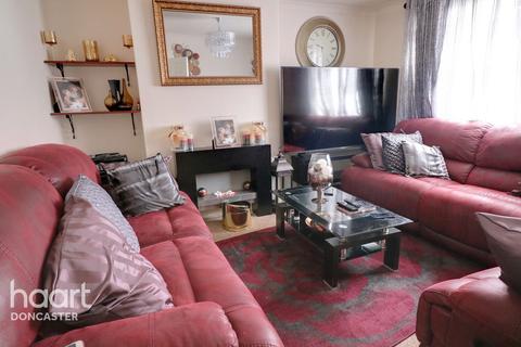 10 Ballam Avenue, Doncaster, DN5 9DX