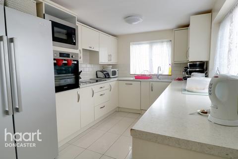 10 Ballam Avenue, Doncaster, DN5 9DX