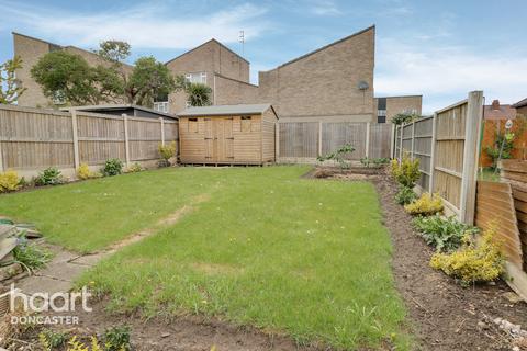 10 Ballam Avenue, Doncaster, DN5 9DX