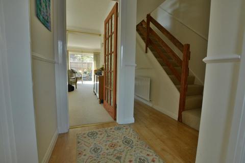3 Sheppards Field, Wimborne, BH21 1PX