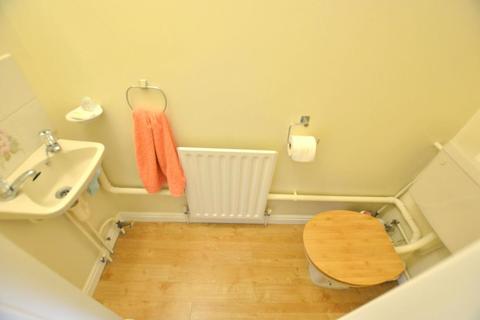 3 Sheppards Field, Wimborne, BH21 1PX