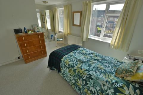 3 Sheppards Field, Wimborne, BH21 1PX