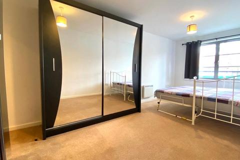 2 bedroom apartment to rent, Quadrant Court, Jubilee Square, Reading, Berkshire, RG1