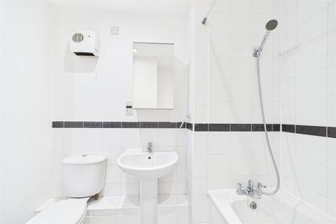 2 bedroom apartment to rent, Quadrant Court, Jubilee Square, Reading, Berkshire, RG1
