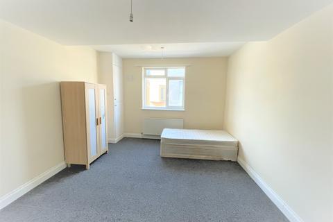 2 bedroom apartment to rent, Brixton Hill, London, SW2