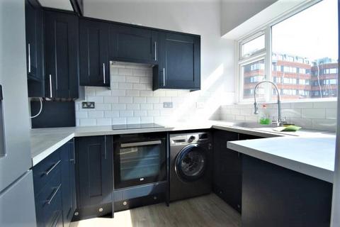 1 bedroom flat to rent, Upperton Gardens, Eastbourne BN21