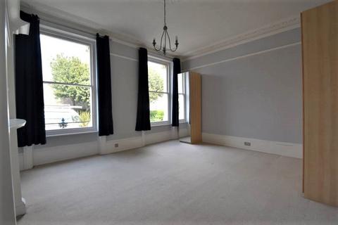 1 bedroom flat to rent, Upperton Gardens, Eastbourne BN21