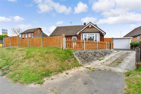 2 Chilton Drive, Higham, Rochester, ME3 7BW