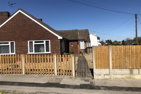 2 Chilton Drive, Higham, Rochester, ME3 7BW