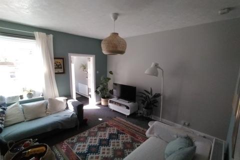3 bedroom end of terrace house to rent, Dagmar Grove, Beeston, NG9 2BH