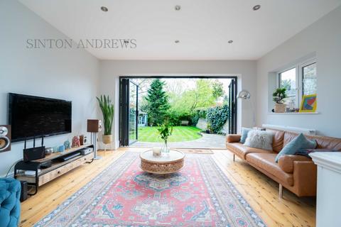 Flat 1, 1 Marchwood Crescent, London, W5 2DZ