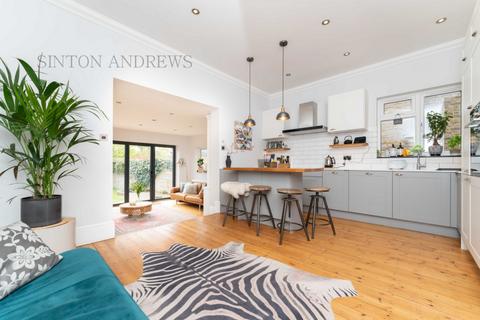 Flat 1, 1 Marchwood Crescent, London, W5 2DZ