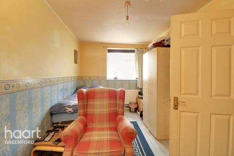 27 Swan Road, Southall, UB1 3JT