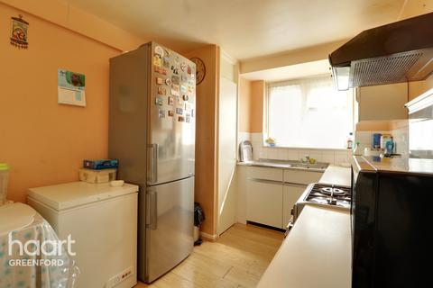 27 Swan Road, Southall, UB1 3JT