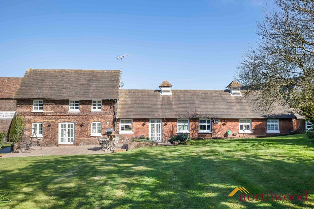 Redbourn Road, St Albans, AL3 3 bed cottage £1,200,000