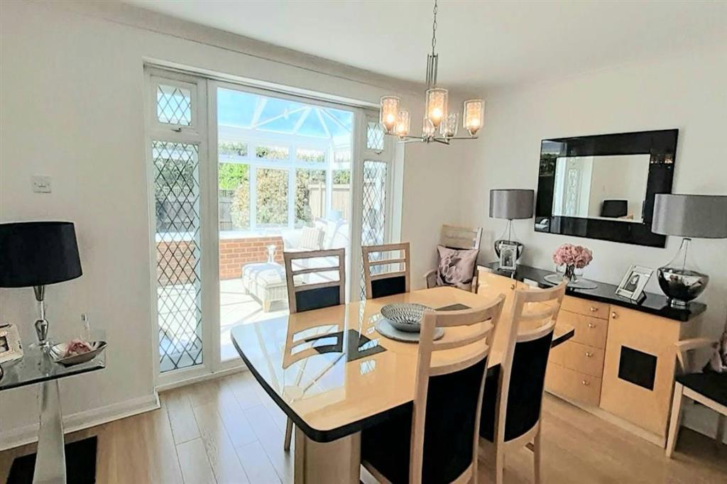 Dining Room *