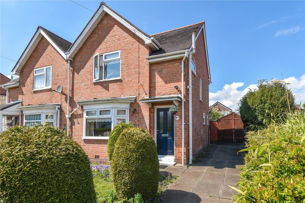 Churchfields Close, Bromsgrove, B61 3 bed house £200,000
