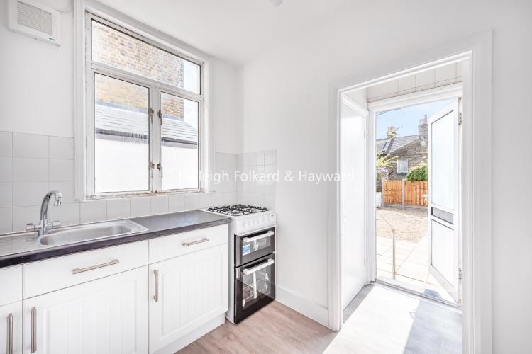 Plympton Avenue London NW6 4 bed house £2,250 pcm (£519 pw)