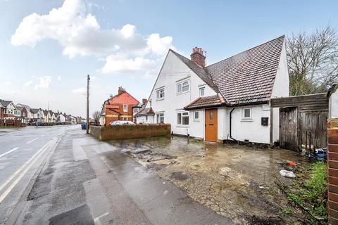Studio to rent, Cowley Road,  Oxford,  OX4