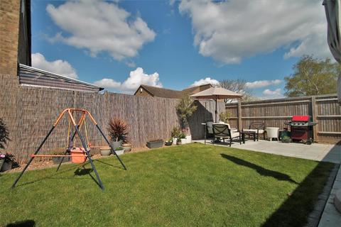 1 Abbots Field, Gravesend, DA12 5JA