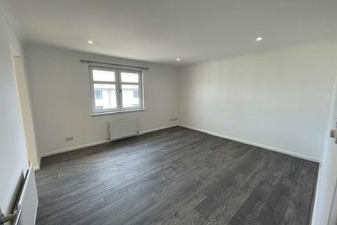 3 bedroom flat to rent, Grandholm Crescent, Aberdeen AB22