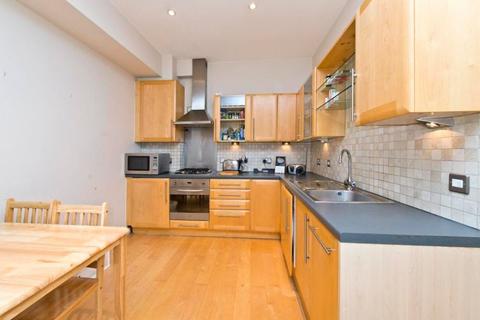 1 bedroom apartment to rent, Fulham Palace Road, London, W6
