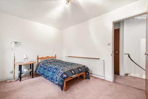 9a Brunswick Mews, London, W1H 7FB