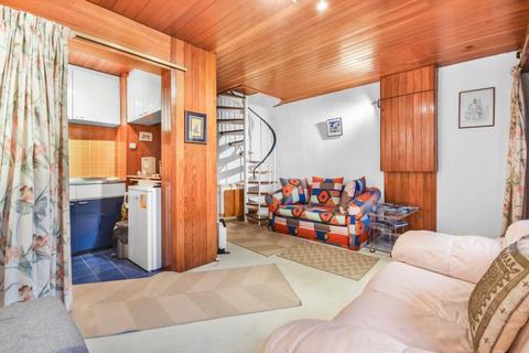 9a Brunswick Mews, London, W1H 7FB