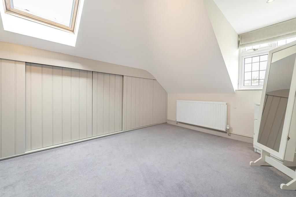 Excellent Floor Space