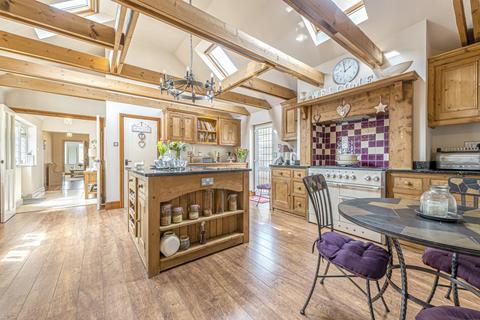 52 Flax Bourton Road, Failand, Bristol, BS8 3UN