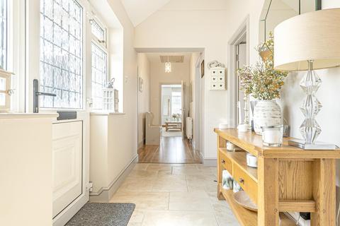 52 Flax Bourton Road, Failand, Bristol, BS8 3UN