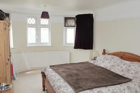 44 Castle Avenue, Epsom, KT17 2PQ