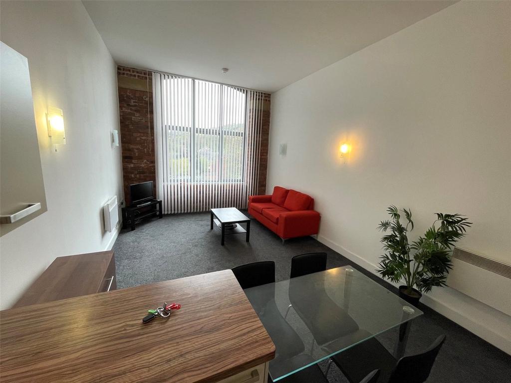 Silk Mill, Elland, HX5 3 bed apartment £700 pcm (£162 pw)