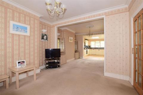 101 Cherrydown Avenue, London, E4 8DT