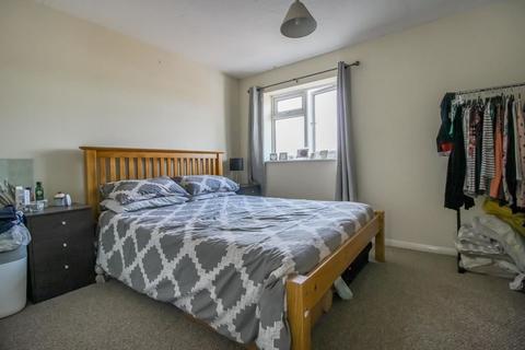74 Rose Street, Swindon, SN2 2HZ