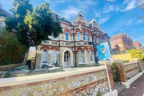 Studio to rent, ENYS ROAD, Eastbourne BN21