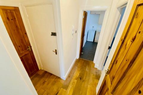Studio to rent, ENYS ROAD, Eastbourne BN21