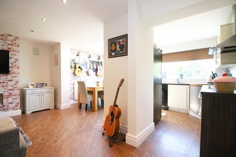 37 Beach Road, Fleetwood, FY7 8PS