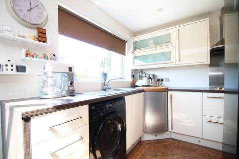 37 Beach Road, Fleetwood, FY7 8PS