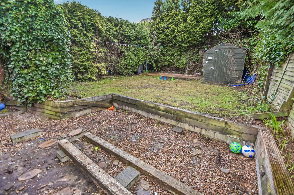Ajax Drive, Bury, BL9 3 bed semidetached house £210,000