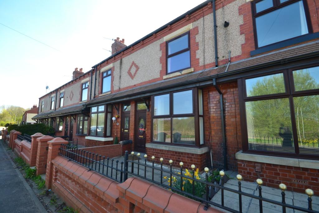 Bickershaw Lane, Abram, Wigan, WN2 2 bed terraced house for sale £90,000
