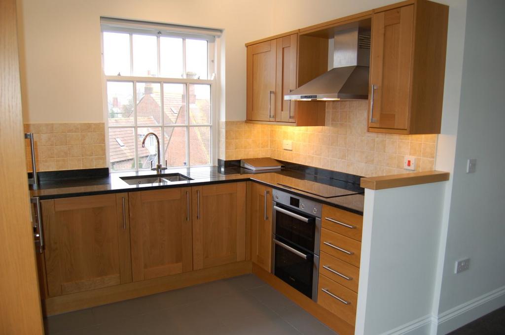 Poundbury 2 bed flat to rent £1,025 pcm (£237 pw)