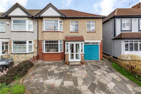 15 The Chase, Romford, RM1 4BE