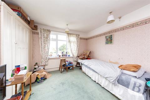 15 The Chase, Romford, RM1 4BE