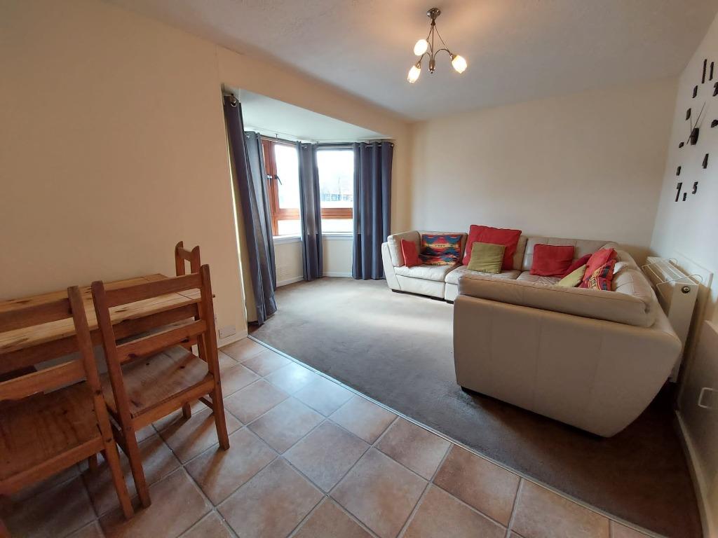 Lang Stracht, Lang Stracht, Aberdeen... 2 bed flat £550 pcm (£127 pw)