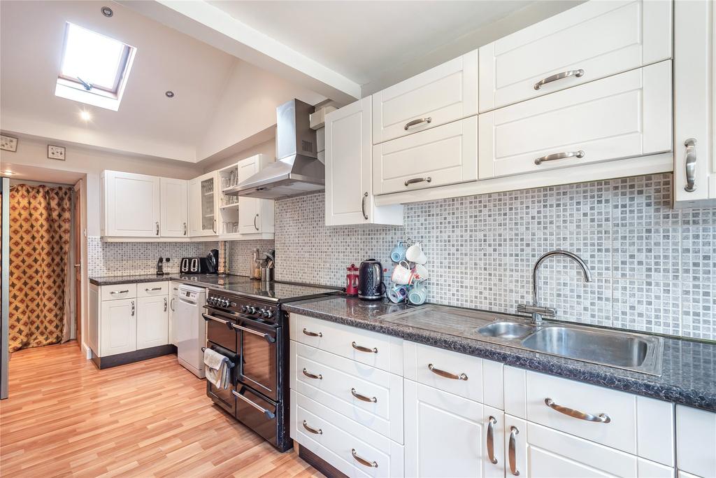 Kitchen/Breakfast Rm