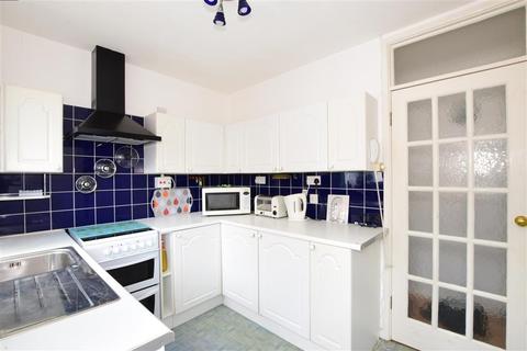 29 Barnsite Gardens, Rustington, Littlehampton, BN16 3QG