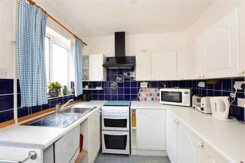 29 Barnsite Gardens, Rustington, Littlehampton, BN16 3QG