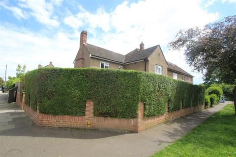 10 Bedfont Green Close, Feltham, TW14 8EG